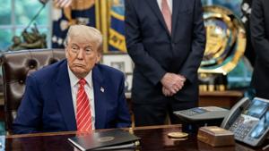 Trump signs bill studying cancer among military pilots