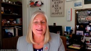 IL comptroller candidate touts experience, focuses on transparency