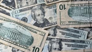 Study: K-12 public spending nears $1 trillion in U.S.