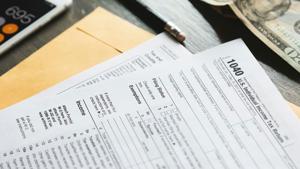 Polis calls on U.S. Treasury to extend free tax filing service