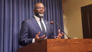 Aldermen say mayor fails to collect revenue he opposes