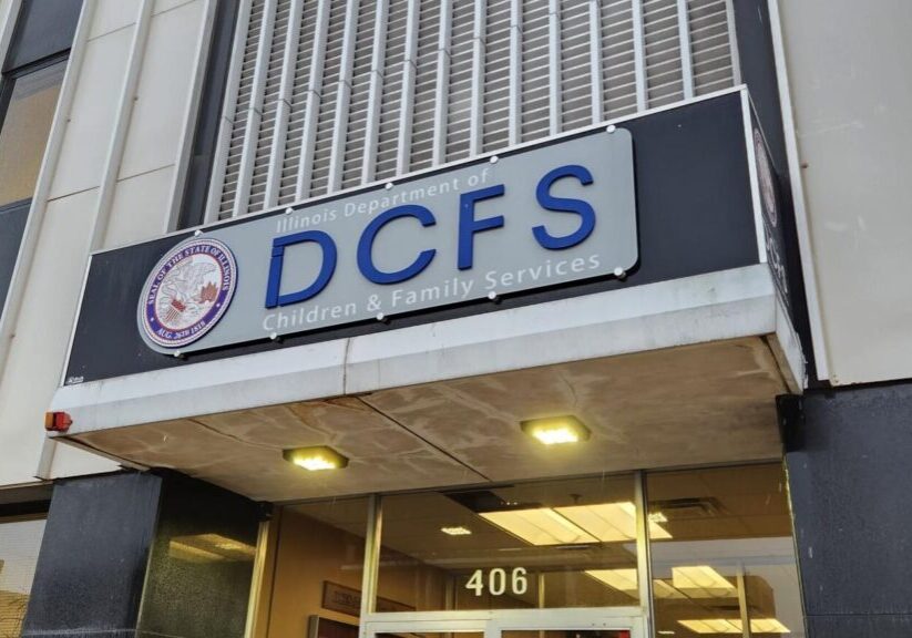 WATCH: Legislator says Illinois’ child welfare agency uses interns, has legal exposure