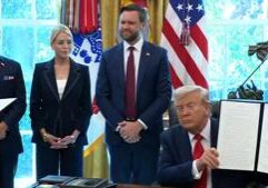 WATCH: Trump order withholds funds over no-cash bail policies like Illinois'