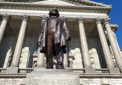 Illinois quick hits: Energy omnibus bill advancing; ICE protesters indicted