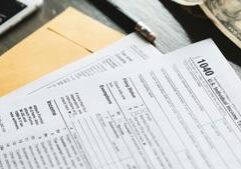Polis calls on U.S. Treasury to extend free tax filing service