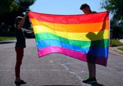Chicago court keeps block on Florida suit over kids transgender medicine